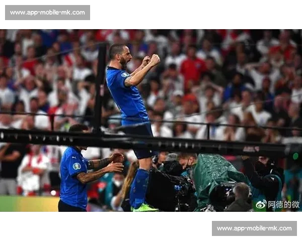 慈善赛争议飞铲！博努奇放倒前英格兰女足队长