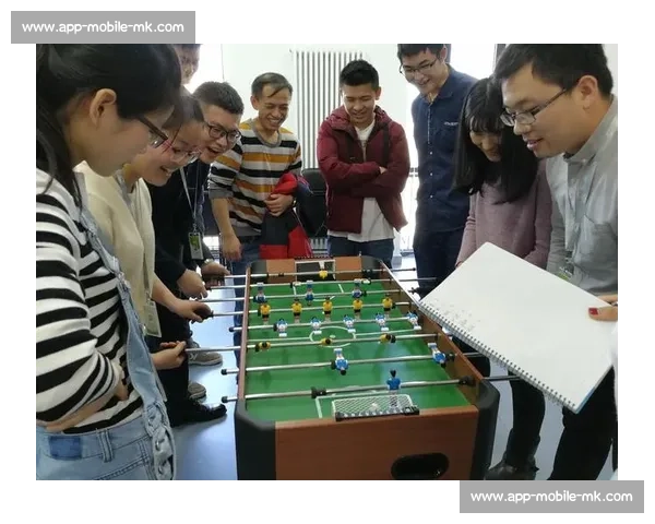 第七届蚌埠家庭文化季桌式足球亲子赛圆满落幕 百组家庭共享欢乐时光