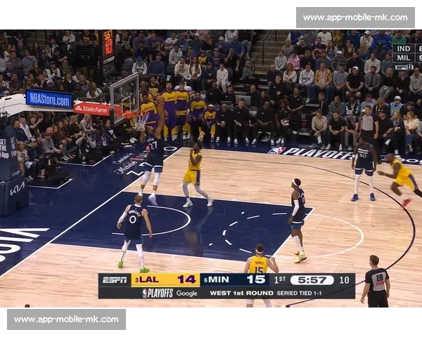 NBA季后赛球星对决：詹姆斯 vs 库里等焦点对战